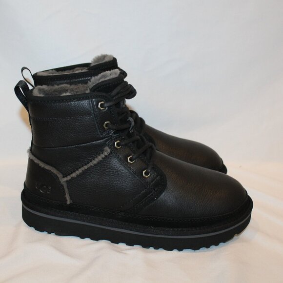 UGG MEN'S LEATHER HIGH‎ HERITAGE LEATHER LACE UP CHUKKA BOOTS BLACK GRAY NEW - Picture 1 of 6
